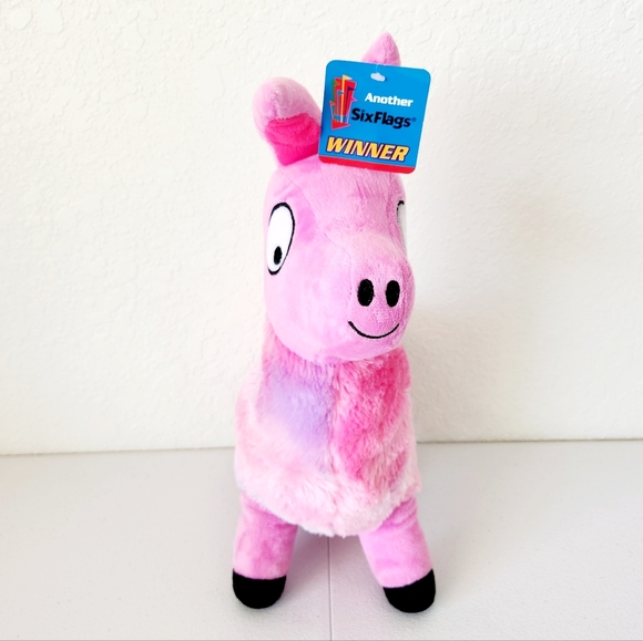 Six Flags RARE Llama Plush - Picture 2 of 7